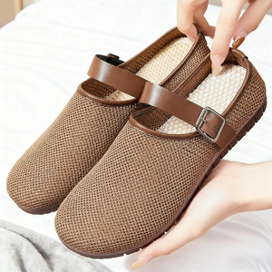 Sandales vintage à semelle souple pour femmes, pantoufles d'extérieur décontractées à bout fermé, semi-mules - Product Image 1