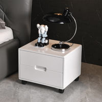 Table de Chevet Moderne en Bois Massif Blanc, Durable, avec 2 Tiroirs Intégrés, Système à Roulettes, Écologique, Mini Rangement pour Chambre à Coucher