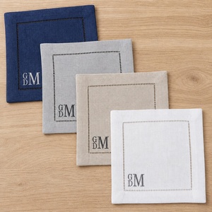 Servilletas de Algodón Personalizadas con Monograma, Cuadradas, Bordadas, Decoración Clásica para Mesa, Hechas a Mano, Blancas y Azul Marino - Product Image 6