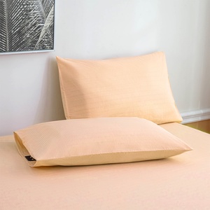 Taie d'oreiller de mise à la terre anti-bactérienne et anti-statique pour sommeil profond, 5% fibre d'argent, 95% biologique, rectangulaire, brodée, haute qualité - Product Image 1