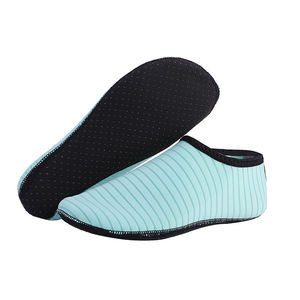 Scarpe da acqua in Neoprene da nuoto impermeabili Unisex da <span class=keywords><strong>uomo</strong></span> a piedi nudi da spiaggia all'aperto a monte più dimensioni per immersioni in <span class=keywords><strong>mare</strong></span> sul fiume - Product Image 1