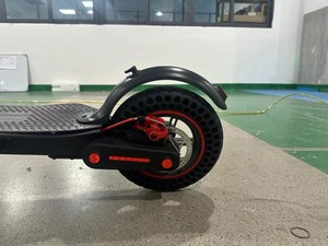 Patinete Eléctrico M365 Pro Ligero de 350W de Largo Alcance para Adultos, Venta Económica en Almacenes de Reino Unido, UE y Alemania, Alta Calidad - Product Image 5