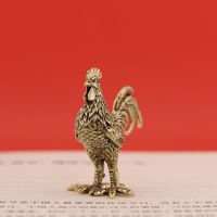 Figurine de coq en laiton antique, statue de poulet du zodiaque chinois vintage, mini ornement de bureau en métal, cadeau artisanal de collection