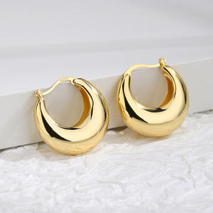 2024 Trendy Platinum Plated 18K Gold/Rose Gold/Silver Chunky Hoop Earrings Fashionable Alloy Jewelry in Stock - Product Image 3