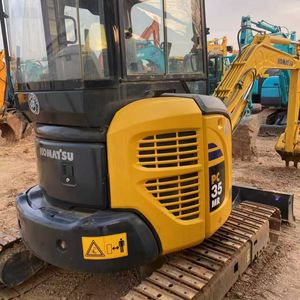 Komatsu รถตักดินไฮดรอลิกแบบ PC35MR-2มือสองเหมาะสำหรับงานก่อสร้าง/ขุดเพื่อการเกษตร - Product Image 2