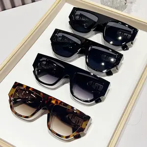 2024 Ins Classic Designer Gafas de Sol para mujer Alta calidad UV400 Accesorios de playa Moda caliente Lunettes