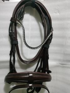 Brida de caballo personalizada de cuero genuino para carreras y deportes ecuestres al aire libre - Product Image 4