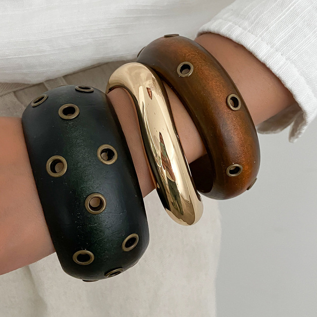 Women's Trendy Geometric Gold Plated High-End Wooden Bangle Bracelet Super Cool Versatile Wide