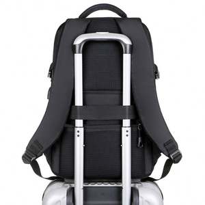 Mochila de viaje/de negocios de gran capacidad, impermeable, antirrobo y con puerto USB para hombre, para computadora portátil. - Product Image 4