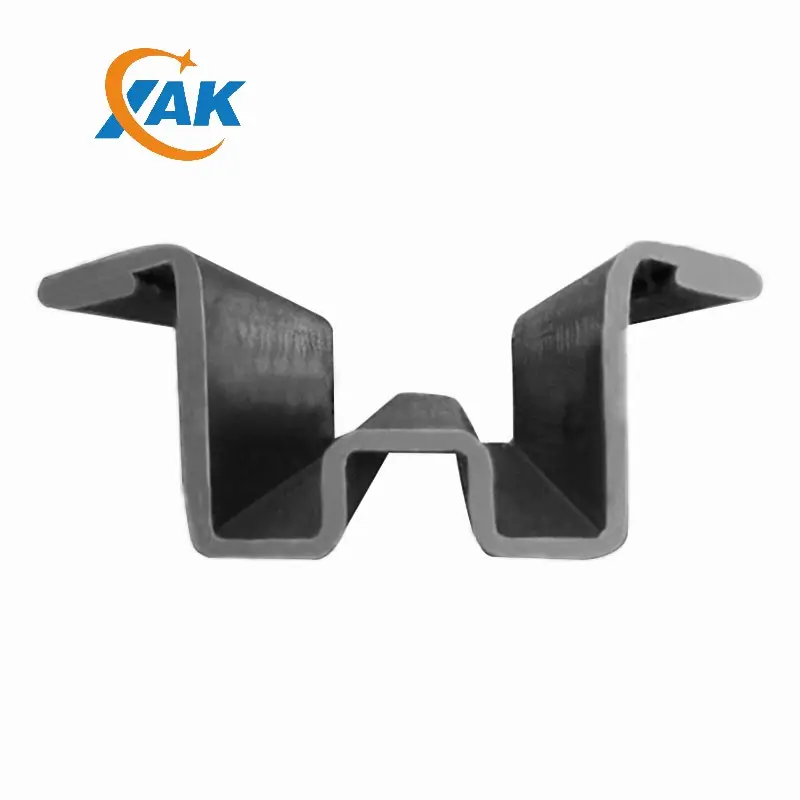 XAK亜鉛メッキロール成形軽量鋼プロファイル特殊形状鋼フレームアクセサリーと接続ワンストップサービス