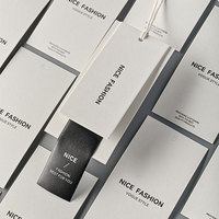 Étiquette suspendue personnalisée en papier kraft imprimé pour vêtements, étiquette noire, étiquette de prix, étiquette de marque pour bijoux et vêtements