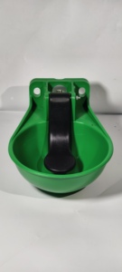 Nouvelle Abreuvoir Automatique Épaisse en <span class=keywords><strong>Plastique</strong></span> avec Sonnette pour Bétail, Chevaux, Chèvres, Moutons – Idéal pour l'Élevage - Product Image 2