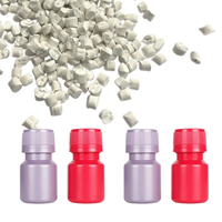 Masterbatch en poudre haute fluidité et haute brillance pour bouchons de bouteilles à paroi mince et contenants de stockage, rapport de dilution 50:1
