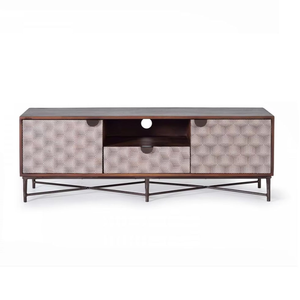 Meuble TV en bois massif d'inspiration patrimoniale, mettant en valeur des panneaux avant sculptés à la main et offrant une organisation spacieuse pour le salon - Product Image 1