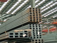 Barres en I usinées avec précision, conformes aux normes ASTM A36-A572, avec services de pliage et de soudage pour la construction