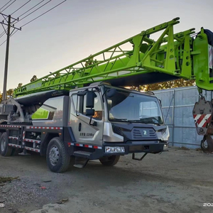 Grue hydraulique mobile d'occasion Zoomlion 25 tonnes, moteur entièrement fonctionnel et pompe de qualité supérieure, unité de levage industrielle économique - Product Image 1