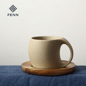 Tazza <span class=keywords><strong>da</strong></span> <span class=keywords><strong>Caffè</strong></span> Minimalista Vintage FENN, Tazza per Latte Personalizzata, Tazza in Ceramica Personalizzata <span class=keywords><strong>da</strong></span> 200ml con Vassoio in Legno - Product Image 1