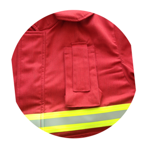 CE Vielseitige Rote Feuerfeste Einsatzkleidung mit Wärmeschutz und Reflektorstreifen für Gefährliche Arbeitsumgebungen - Product Image 4