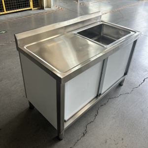 อ่างล้างจานเดี่ยวพร้อมตู้เก็บของสำหรับโรงแรมและร้านอาหารทำจากสเตนเลสสตีล - Product Image 1