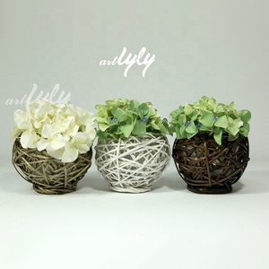 Wholesale high quality cheap home plastic lining planter pots round garden flower wicker hanging basket