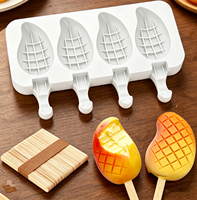 Moules à sucettes glacées en silicone en forme de mangue - 4 cavités 3D pour glaces à la mangue avec 50 bâtonnets en bois pour sucettes glacées et poudings aux fruits