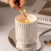 Ustensiles de bougie parfumée moule et échantillon faisant l'usine de céramique en gros personnalisation personnalisée de pot de bougie en céramique