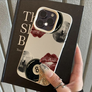 Custodia per telefono personalizzata con labbra rosse e motivo biliardo, misura <span class=keywords><strong>8</strong></span>, adatta per <span class=keywords><strong>iPhone</strong></span> 17 16PROMAX 15 14 13 12, in ecopelle morbida, protezione. - Product Image 3