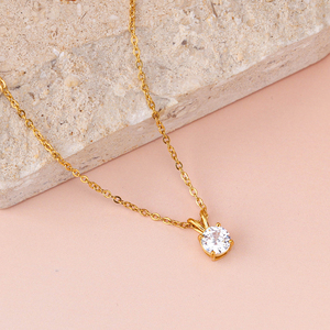 Collar Solitario de Zirconia de Alta Calidad Chapado en Oro de Acero Inoxidable 316L <span class=keywords><strong>Chris</strong></span> April - Product Image 2