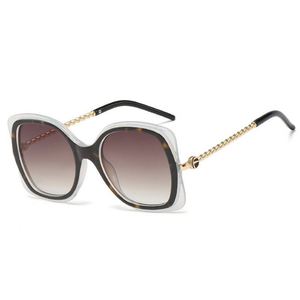 Lunettes de soleil tendance 2021 avec logo personnalisé, monture en métal, monture torsadée, lunettes de soleil surdimensionnées pour femmes - Product Image 4