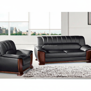 Ensemble de canapés de luxe en cuir véritable de style italien pour salon, design exécutif à prix abordable - Product Image 1