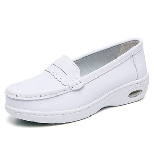 Chaussures de travail pour infirmières, style slip-on, semelle plateforme avec coussin d'air, confortables, antidérapantes, pour hôpital et milieu médical. - Product Image 5