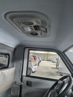 Nouveau véhicule utilitaire électrique à quatre roues, fourgonnette de fret 2 portes, simple cabine, véhicule de mobilité, camionnette, moteur 1,5 kW, design élégant, entièrement fermé