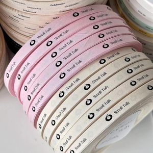 Cinta de Algodón Personalizada con Logotipo, Rollo de Cinta Lisa 100% Algodón de 16 mm con Logotipo Impreso para Envolver Regalos, Venta al Por Mayor - Product Image 1