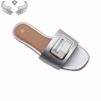 Sandales plates tendance pour femmes, chaussures de plage estivales, légères et élégantes, sandales à enfiler confortables et durables, marque privée