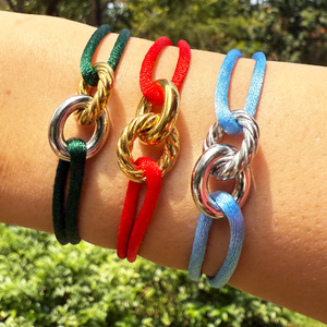 Pulsera Ajustable <span class=keywords><strong>de</strong></span> Acero Inoxidable con Baño PVD y Círculos <span class=keywords><strong>de</strong></span> Bloqueo, Pulsera <span class=keywords><strong>de</strong></span> Cuerda <span class=keywords><strong>de</strong></span> Protección <span class=keywords><strong>de</strong></span> Buena Suerte para Regalo <span class=keywords><strong>de</strong></span> Amor y <span class=keywords><strong>Amistad</strong></span> - Product Image 1