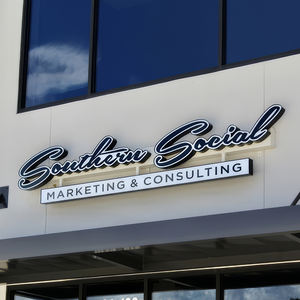 Lettres en acrylique personnalisées avec éclairage frontal, enseigne LED pour vitrine de magasin, logo lumineux, signalétique en acrylique LED - Product Image 1