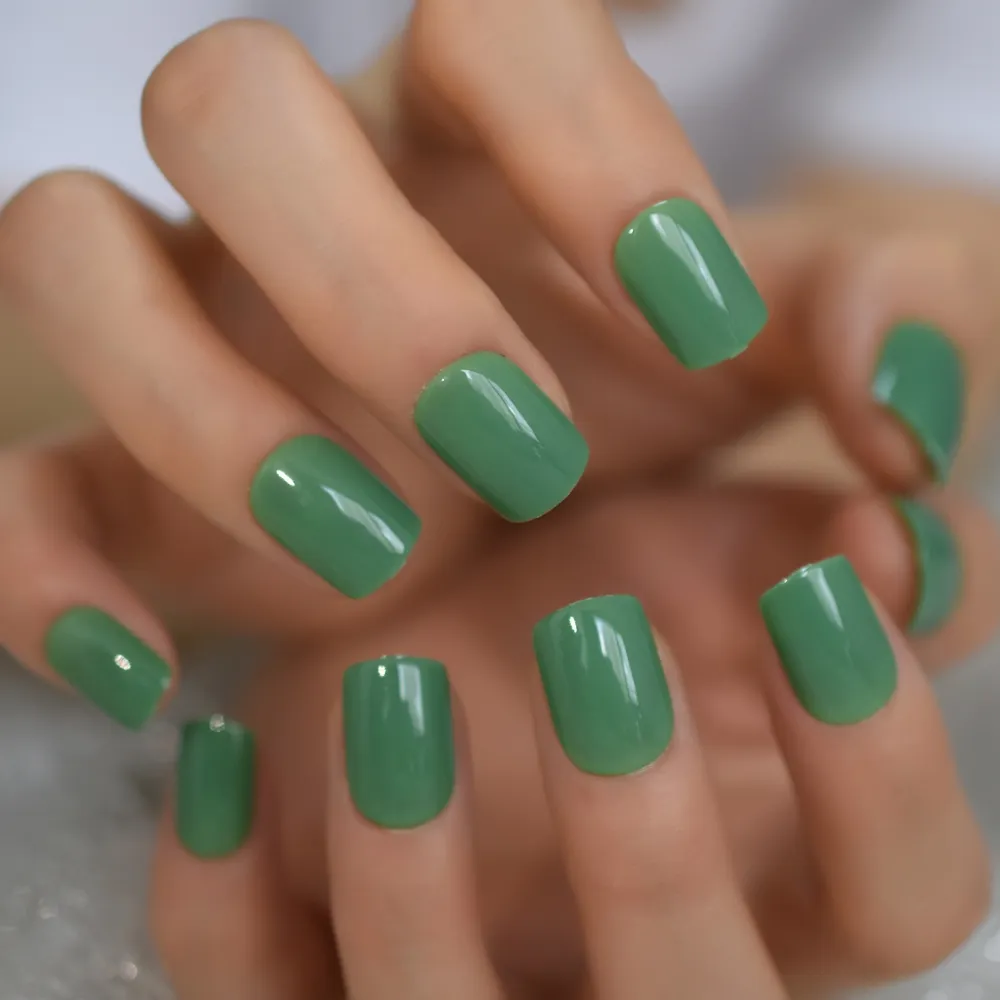 Short Glossy Green False Nail Summer Daily Art Nail Professional Nartificial Acrylic Nails Gel Forms Ail Tips L5660