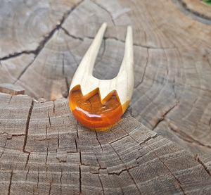 Accessoire de cheveux élégant en résine durable en forme de U, pince à cheveux tendance, qualité supérieure, fabrication artisanale, accessoire de coiffure essentiel - Product Image 4