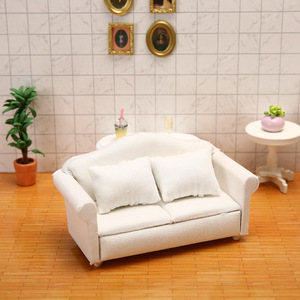 Muebles en Miniatura para <span class=keywords><strong>Casa</strong></span> de Muñecas 1:12, Modelo de Sala de Estar, Sofá de Tela Blanca, Juego de 3 Piezas con 4 Cojines - Product Image 3