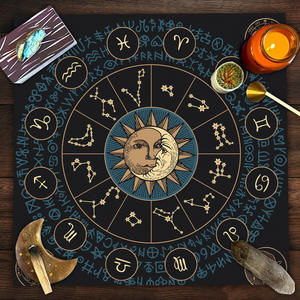 Alta calidad 49*49cm terciopelo sol Luna estrella brujería alterar <span class=keywords><strong>Tarot</strong></span> rueda pagana tentáculo Triquetra <span class=keywords><strong>Tarot</strong></span> mantel Mat - Product Image 4