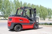 Montacargas Eléctrico Heftruck de 5 Toneladas, Elevación de 5m, Batería de Plomo-Ácido, Desplazador Lateral Hidráulico, Modelo CPD para Puerto, Certificado CE, 12 Meses de Garantía