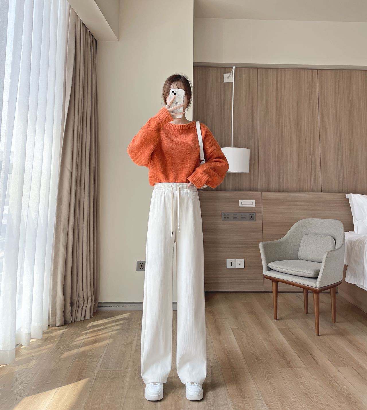 ผ้าลูกฟูกสีเบจ (ความหนาปานกลางสำหรับฤดูใบไม้ผลิและฤดูใบไม้ร่วง)