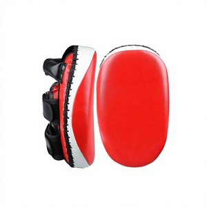 Almohadilla Tailandesa de Cuero para Entrenamiento de Muay Thai y Kickboxing con Cierre de Velcro, Diseño Rojo y Blanco - Product Image 1
