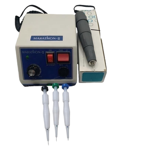 Kit de base d'implantation capillaire Microbeats FUE avec machine d'extraction capillaire électrique en acier, implanteur et punch FUE - Product Image 1