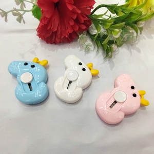 Mini Cuchillo Multiusos con Diseño de Cerdito para Abrir Paquetes, Cortador de Papel Portátil, Abrecartas y Cuchillo para Paquetes - Product Image 1