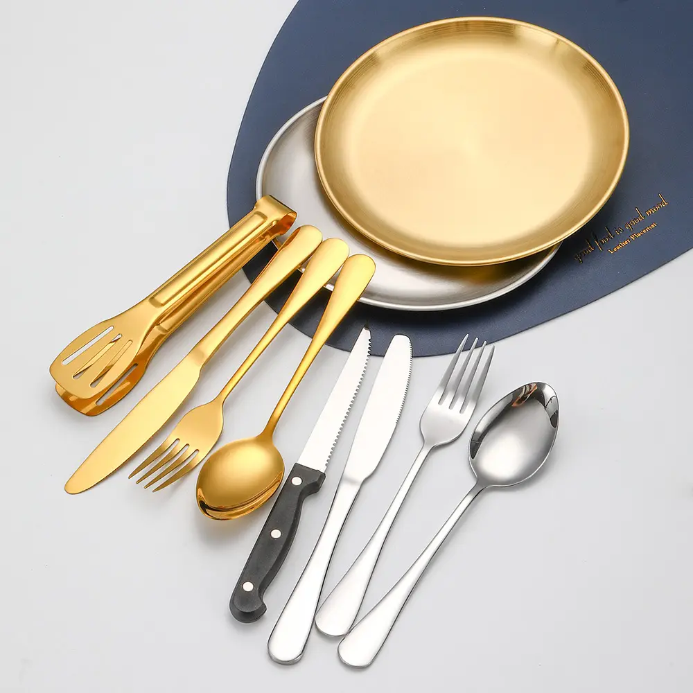 Utensílios de mesa multifuncionais em aço inoxidável para uso ao ar livre, facas, garfos, colheres, clipes de carne grelhada, conjunto de acampamento para viagem, 10 peças