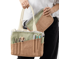 Étui à crayons personnalisé en toile vert sauge, multi-emplacements, multi-poches frontales, sac de rangement pour papeterie, étiquette privée, vente en gros