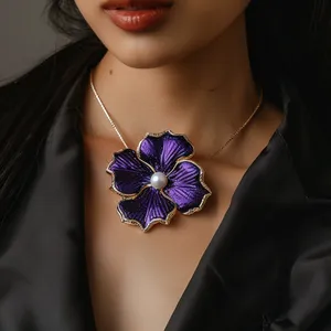 Broool gaya mewah desain eksklusif perhiasan mutiara alami empat daun semanggi ungu kalung bros ganda