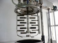 Machine à mélanger, émulsifier et homogénéiser les produits chimiques cosmétiques avec chauffage électrique à vapeur haute sécurité