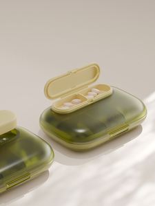 Nouvelle conception 2025 – Boîte de rangement portable transparente en plastique pour pilules, idéale pour les voyages - Product Image 5